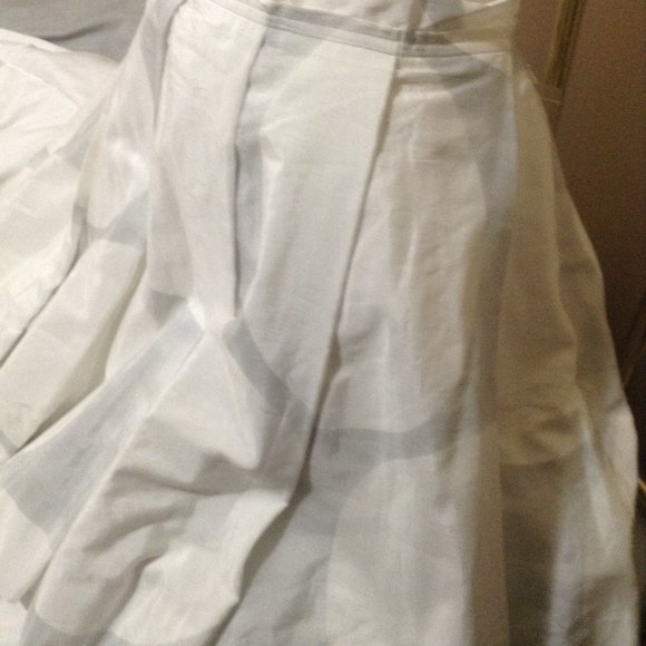 ✨5 for $30✨ Gap Off-White Soft Grey Pocket Dotted Skirt - Picture 11 of 11